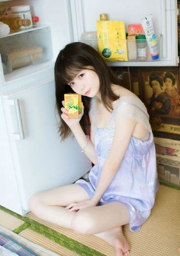 男人激情吮乳吃奶视频60分钟_BD电影全集观看